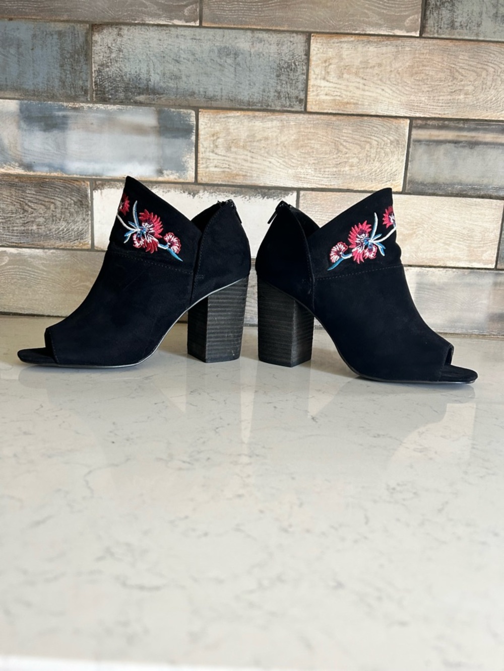 Carlos by Carlos Santana Black Faux Suede Floral Embroidered Peep-Toe Booties - Picture 11 of 16